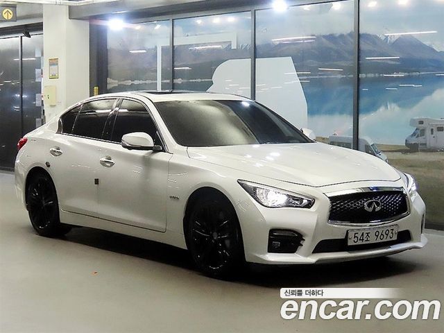Infiniti Q50 2017 — photo 1