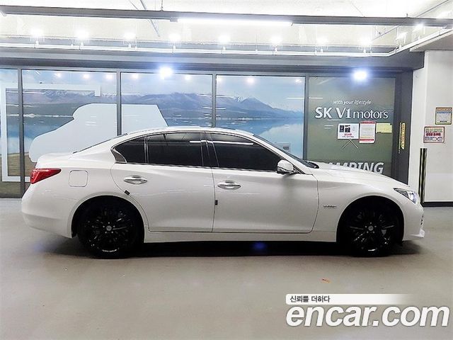 Infiniti Q50 2017 — photo 3
