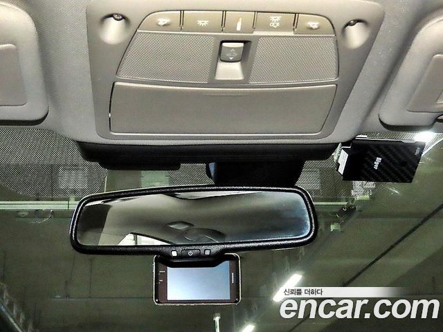 Infiniti Q50 2017 — photo 16