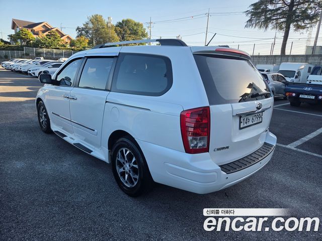 Kia Canival 2014 — photo 5