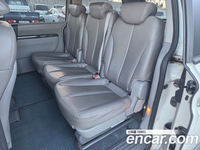 Kia Canival 2014 — photo 9