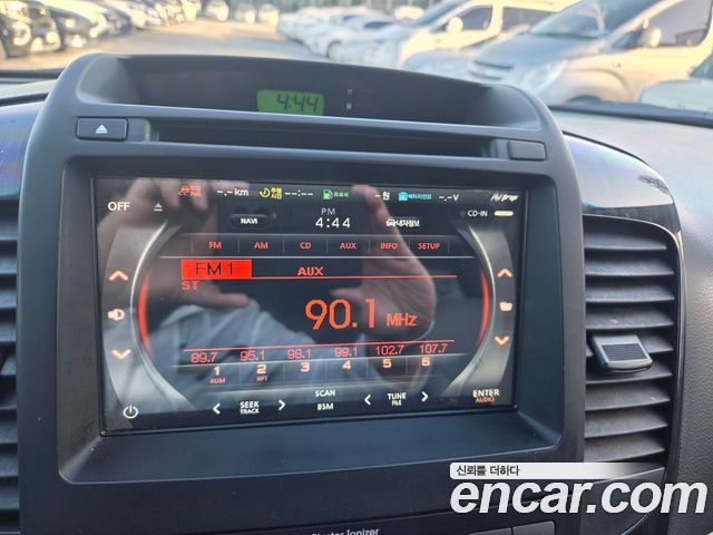 Kia Canival 2014 — photo 13