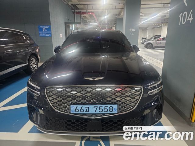 Genesis GV70 2022 — photo 1