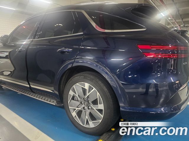 Genesis GV70 2022 — photo 6