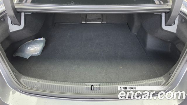 Renault Korea SM6 2016 — photo 26