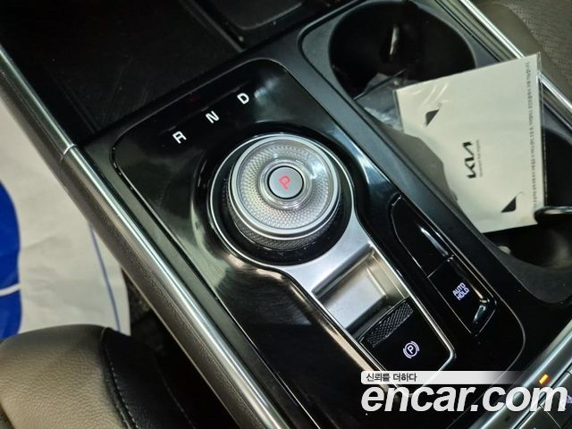 Kia Canival 2025 — photo 8