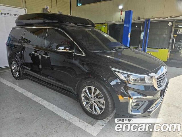Kia Canival 2020 — photo 3