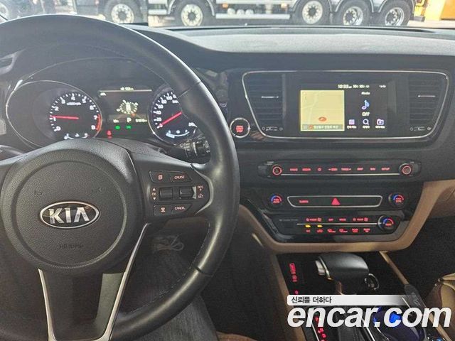 Kia Canival 2020 — photo 5