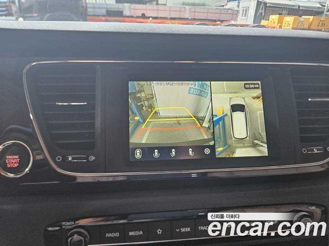 Kia Canival 2020 — photo 7
