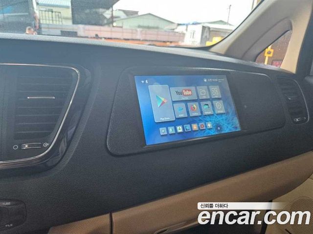 Kia Canival 2020 — photo 8