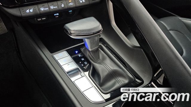 Hyundai AVANTE 2024 — photo 12