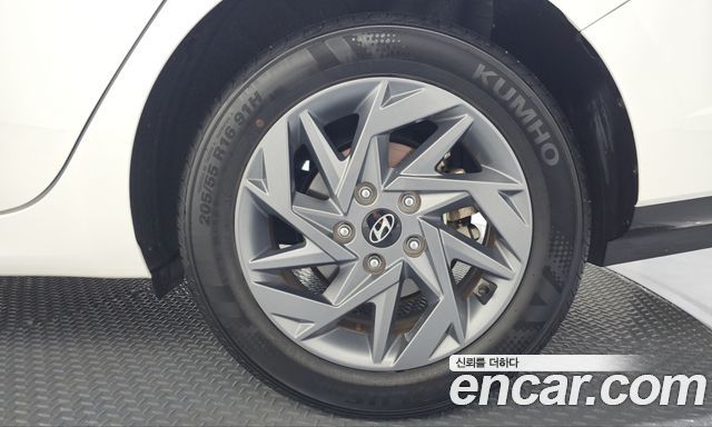 Hyundai AVANTE 2024 — photo 7
