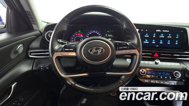 Hyundai AVANTE 2021 — photo 18