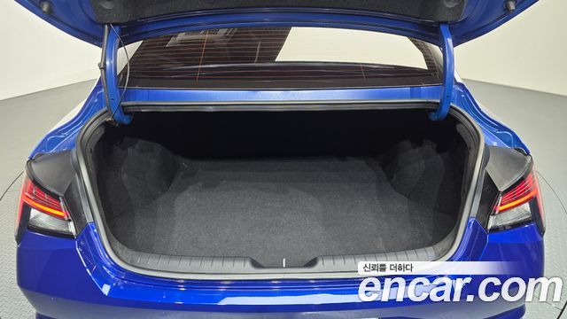 Hyundai AVANTE 2021 — photo 26