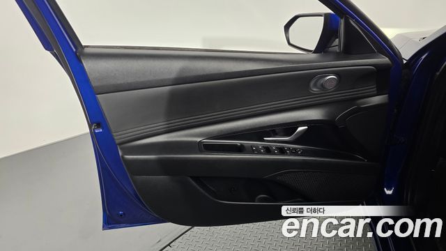 Hyundai AVANTE 2021 — photo 14