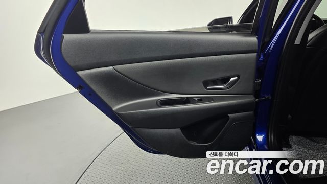 Hyundai AVANTE 2021 — photo 15