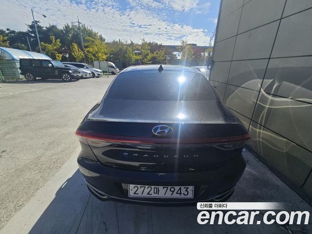 Hyundai Grandeur 2022 — photo 4