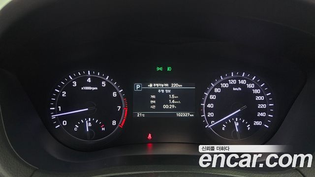 Genesis G80 2017 — photo 8