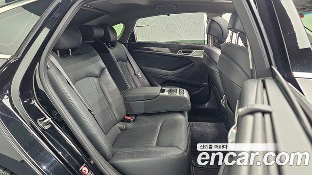 Genesis G80 2017 — photo 11