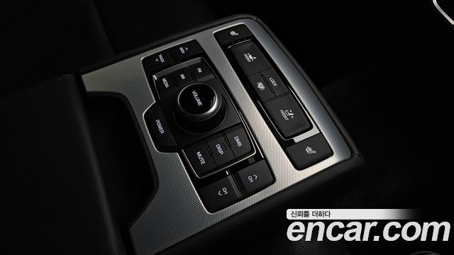 Genesis G80 2017 — photo 19