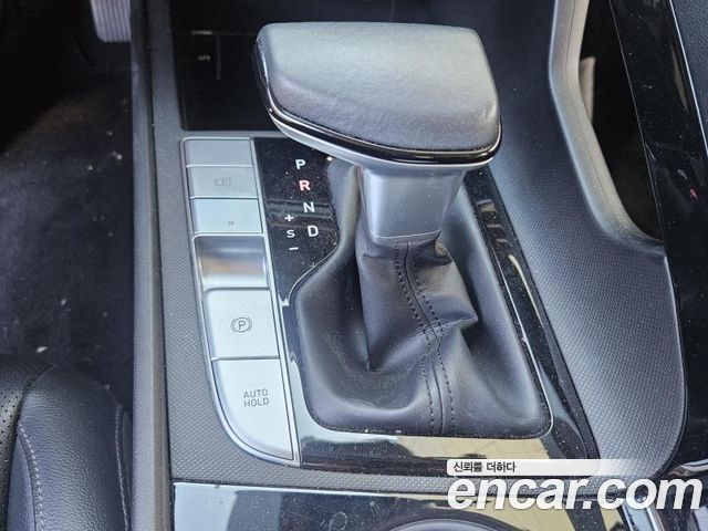 Hyundai AVANTE 2022 — photo 10