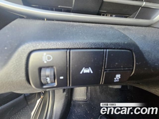 Hyundai AVANTE 2022 — photo 14