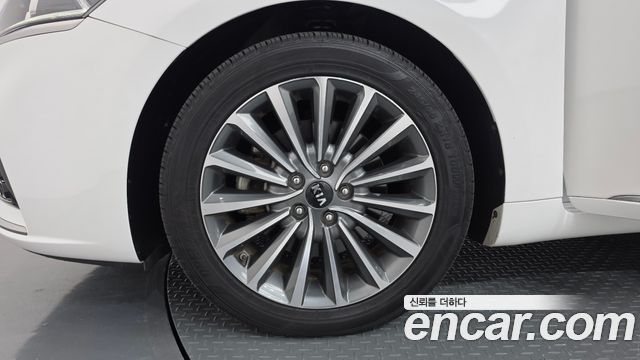 Kia K7 2018 — photo 5