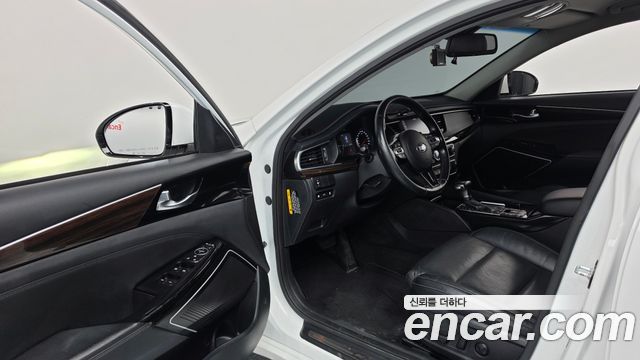 Kia K7 2018 — photo 10