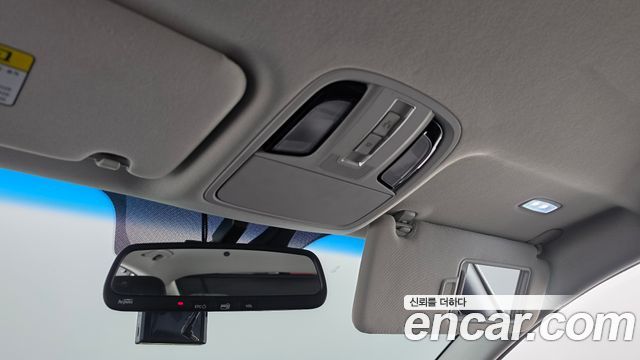 Kia K7 2018 — photo 17