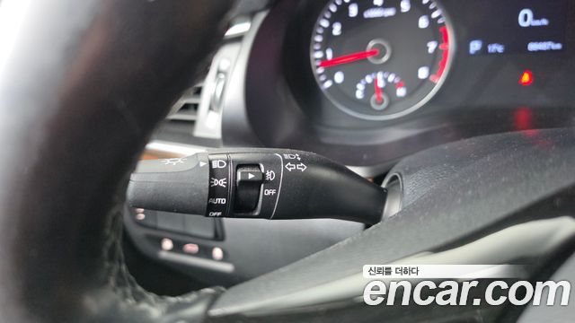 Kia K7 2018 — photo 18