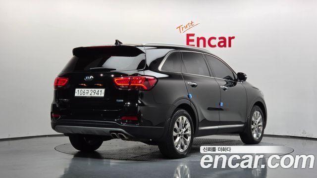Kia Sorento 2018 — photo 2