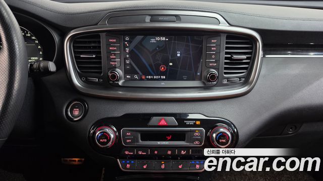 Kia Sorento 2018 — photo 13