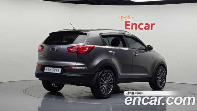 Kia Sportage 2011 — photo 2