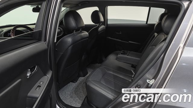 Kia Sportage 2011 — photo 11