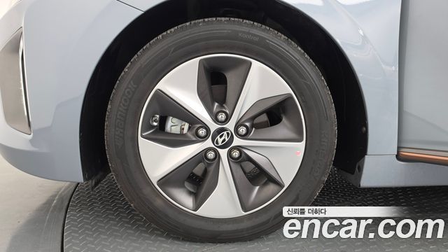 Hyundai Ioniq 2018 — photo 5