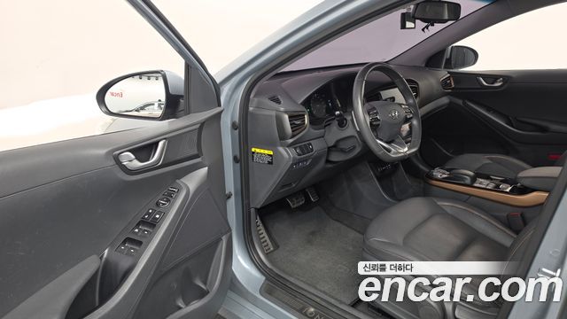 Hyundai Ioniq 2018 — photo 13