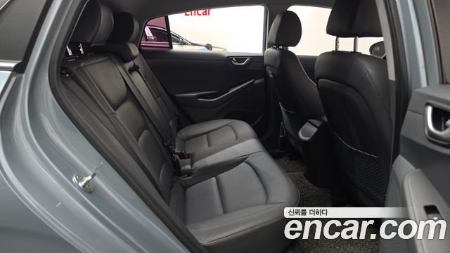 Hyundai Ioniq 2018 — photo 17