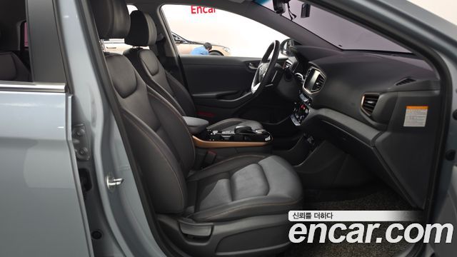 Hyundai Ioniq 2018 — photo 16