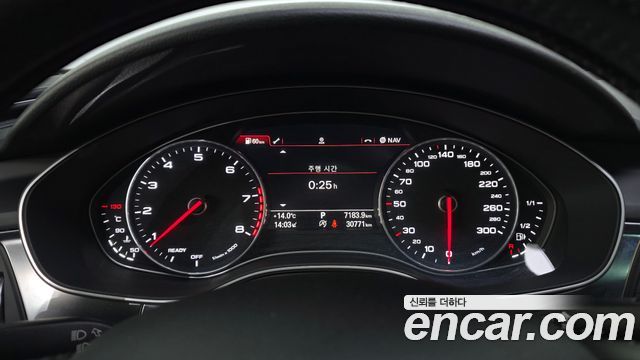 Audi A6 2018 — photo 11
