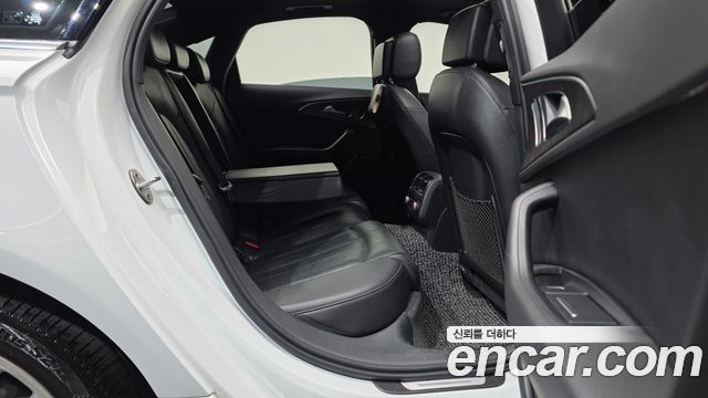 Audi A6 2018 — photo 17