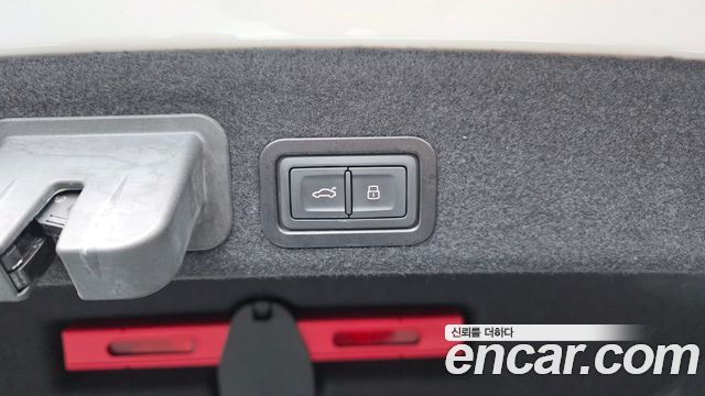 Audi A6 2018 — photo 23