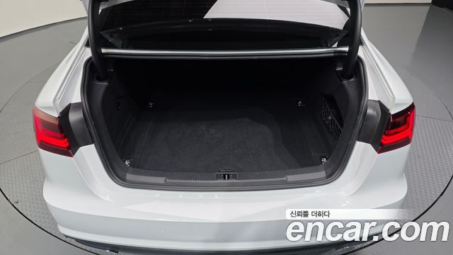 Audi A6 2018 — photo 24