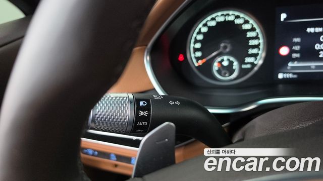 Genesis G80 2022 — photo 26