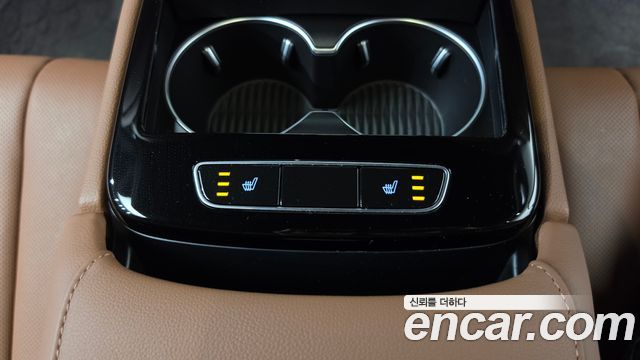 Genesis G80 2022 — photo 31