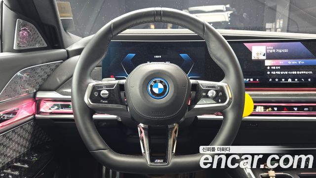 BMW i7 2024 — photo 13