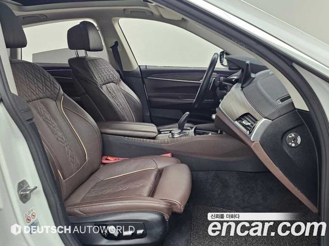BMW Gran Turismo 2020 — photo 10