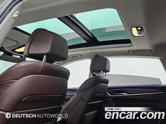 BMW Gran Turismo 2020 — photo 18