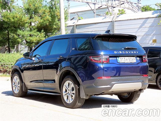 Land Rover Discovery Sport 2021 — photo 3