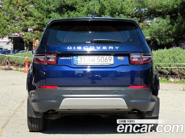 Land Rover Discovery Sport 2021 — photo 4