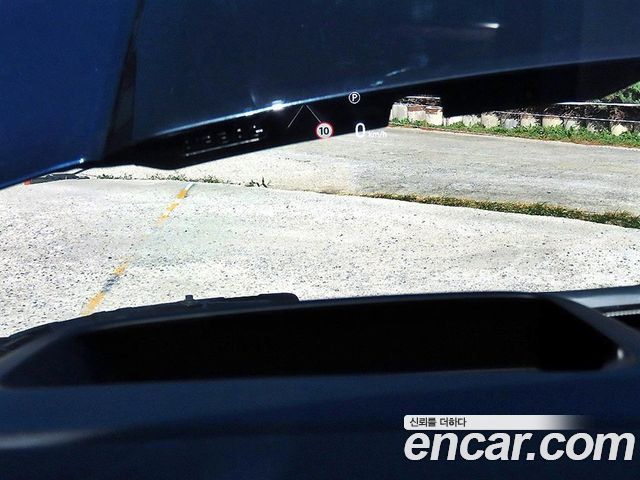 Land Rover Discovery Sport 2021 — photo 10